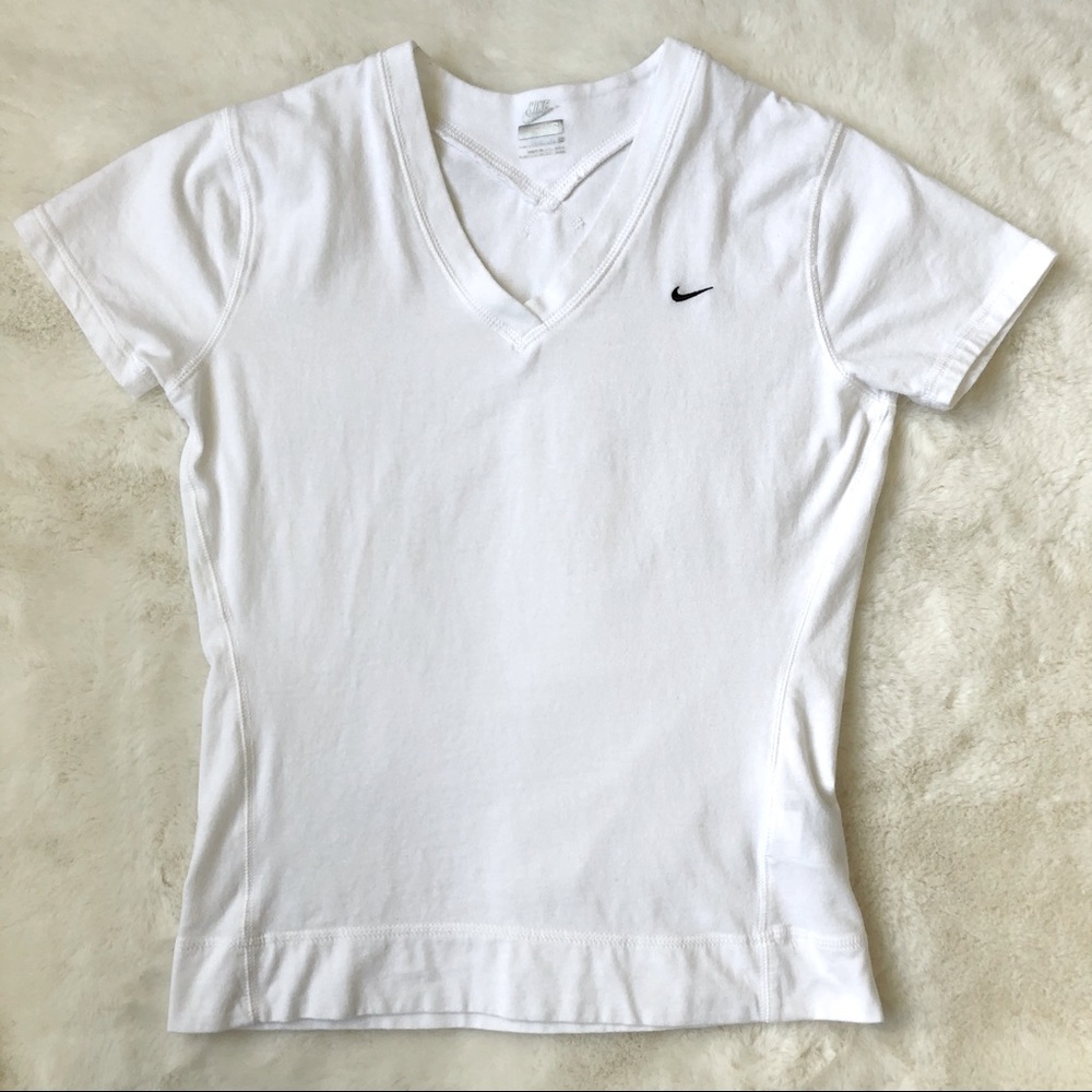 Nike ✔️ V Neck Basic White Short Sleeved T-Shirt Cotton - Small